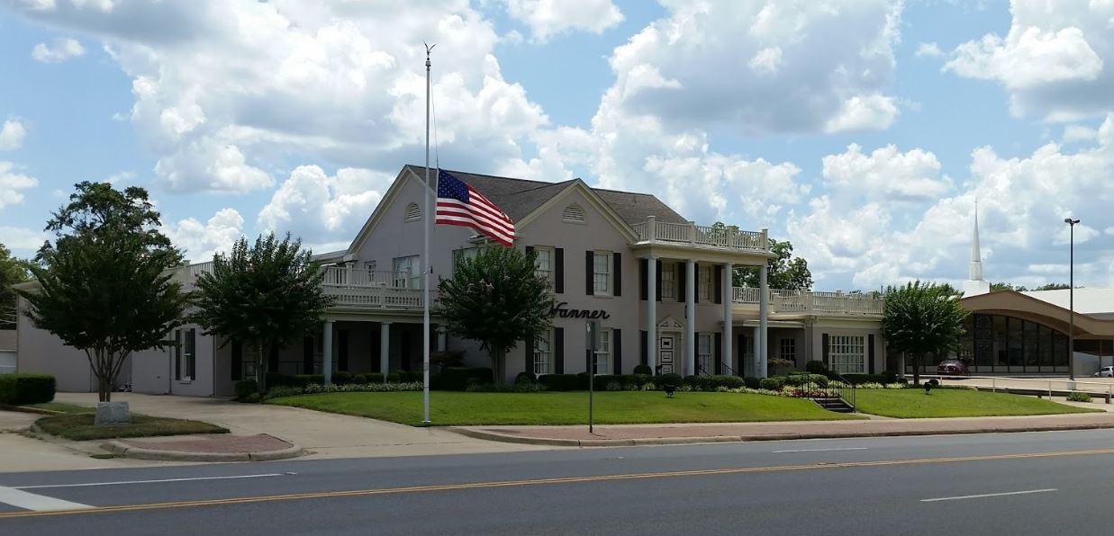 Hanner Funeral Service building in Atlanta, Texas
