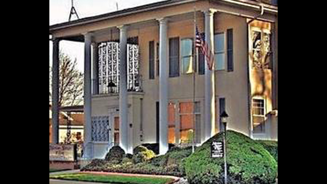 Harrison-Metzger & Rans Funeral Home - Royal Center in Royal Center Indiana