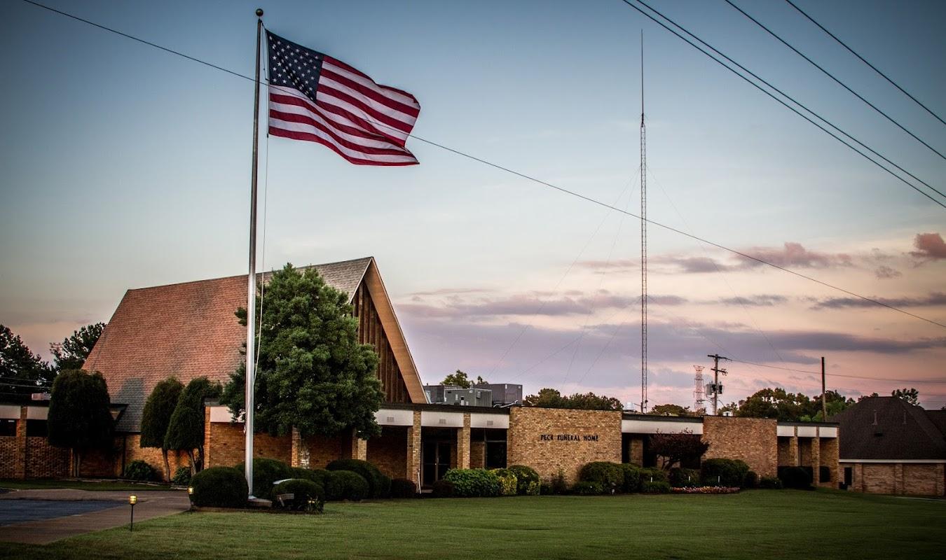 Peck Funeral Home building in Hartselle, Alabama