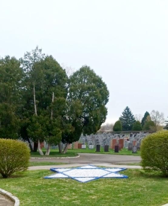 Hebrew Memorial Chapel in Oak Park Michigan