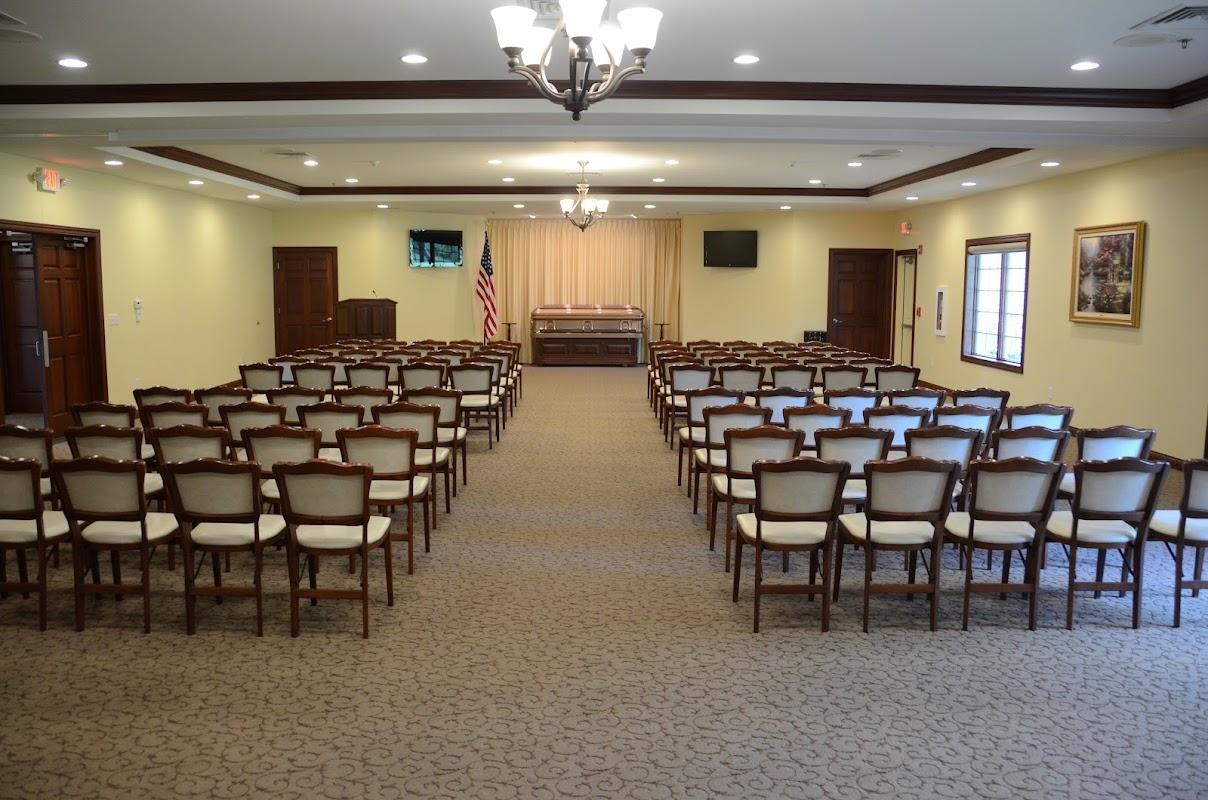 Henderson Funeral Home and Crematory building in Pekin, Illinois