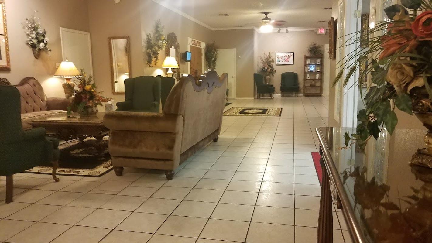 Hernandez Lopez & Sons Funeral Home - Northside Chapel building in Laredo, Texas