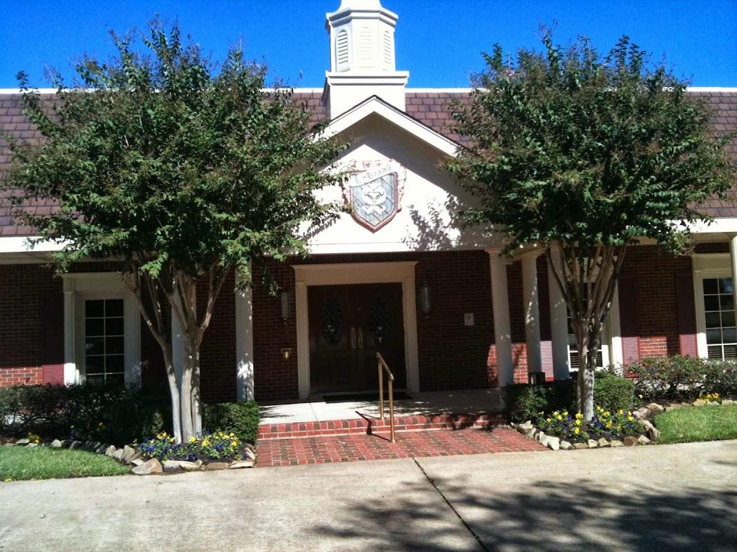 Hiett's LyBrand Funeral Home in Edgewood Texas
