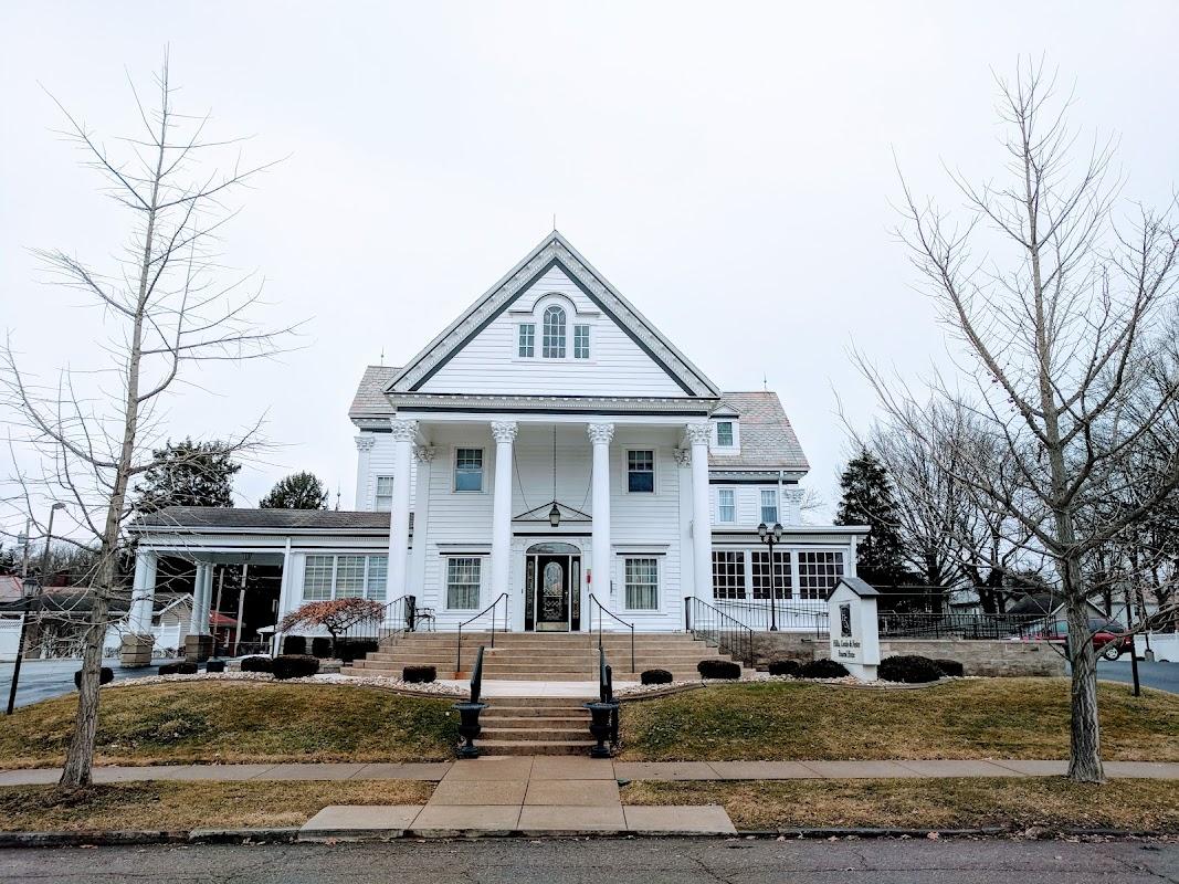Hillis, Combs & Nestor Funeral Home in Zanesville Ohio