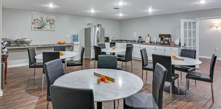 Hixson Funeral Home building in Deridder, Louisiana