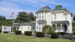 Holman-Howe Funeral Homes in Hartville Missouri