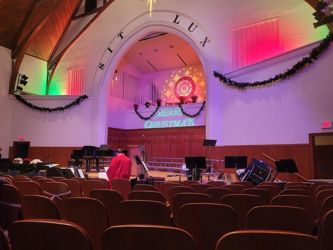 Hoover-Hall Memorial Chapel in Monmouth Illinois