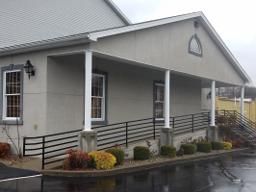 Houghlin Funeral Home building in Bloomfield, Kentucky