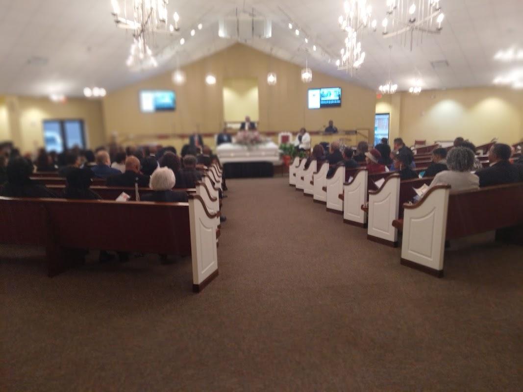 J. B. Mayberry & Sons Funeral Home in Lewisburg Tennessee