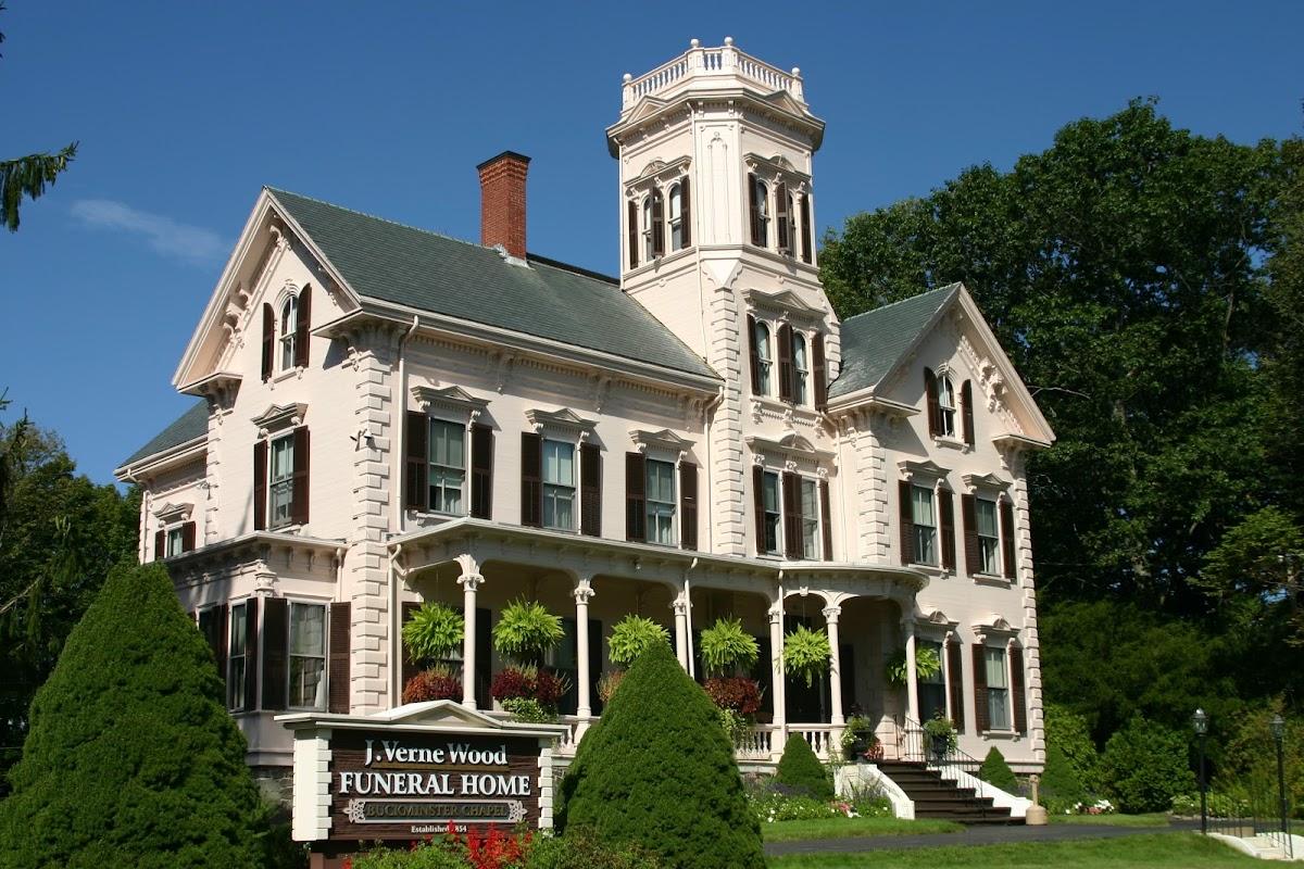 J Verne Wood Funeral Home in Portsmouth New Hampshire