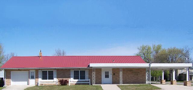 J.H. Lynner Funeral Home in Clarkfield Minnesota