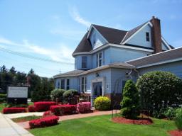 Johnstons' Wellwood Funeral Home Inc in Lindenhurst New York