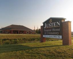 Justen Funeral Home in McHenry Illinois
