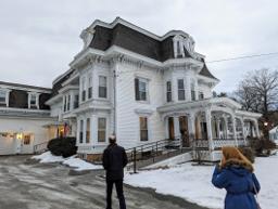 Kelly Funeral Home in Lee Massachusetts