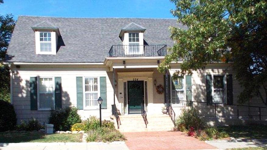 Kirby-Morris Funeral Home in El Dorado Kansas