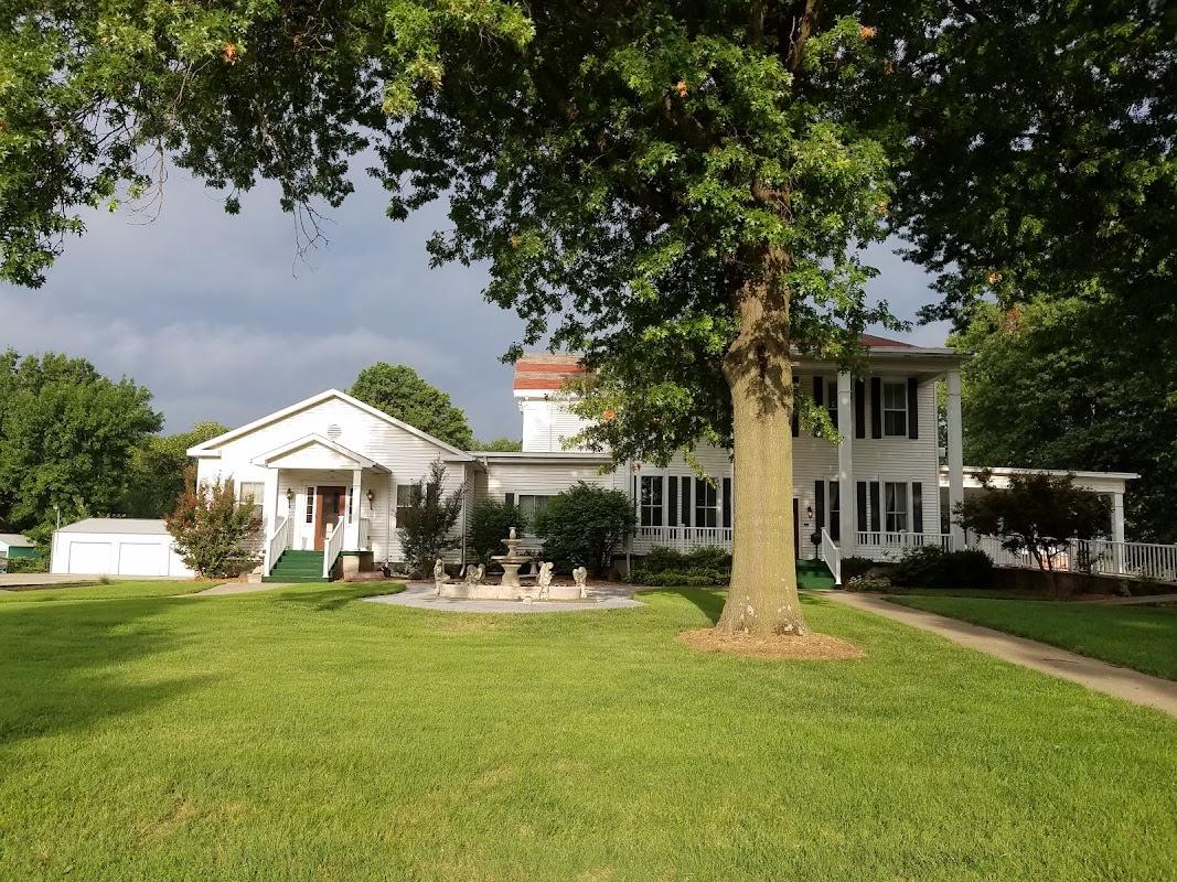 Konantz Warden Funeral Home in Lamar Missouri