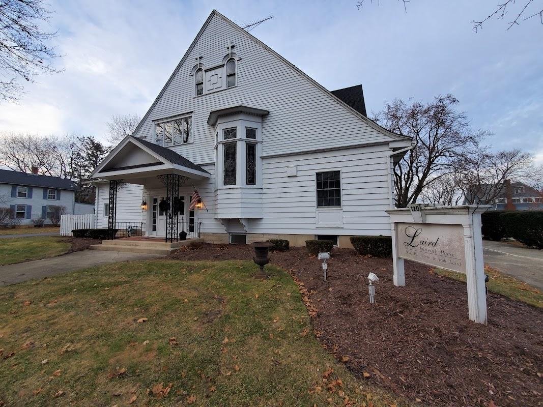 Laird Funeral Home in Dundee Illinois