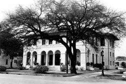 Lake Isabella Valley Mortuary building in Lake Isabella, California