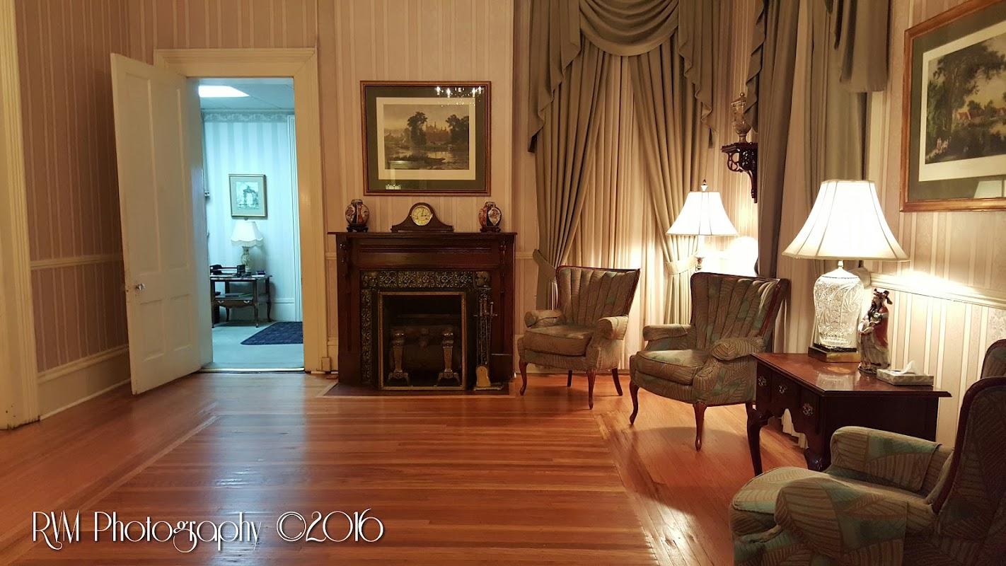 Lawrence-Sorensen Funeral Home building in Jackson, Tennessee