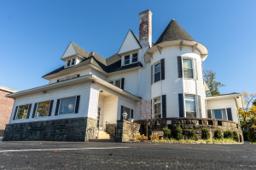 Leach & Thomas-Waterbury & Kelly Funeral Home in Ossining New York