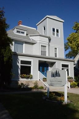 Leatherman-Morris-Boyer Funeral Home in Tipton Indiana