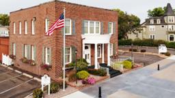 Lenmark-Gomsrud-Linn West Chapel in Eau Claire Wisconsin