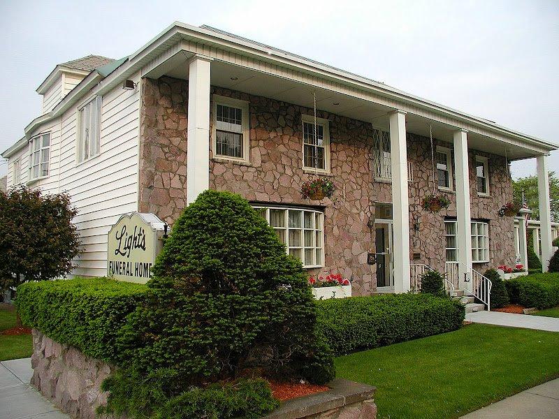 Light'S Funeral Home in Schenectady New York