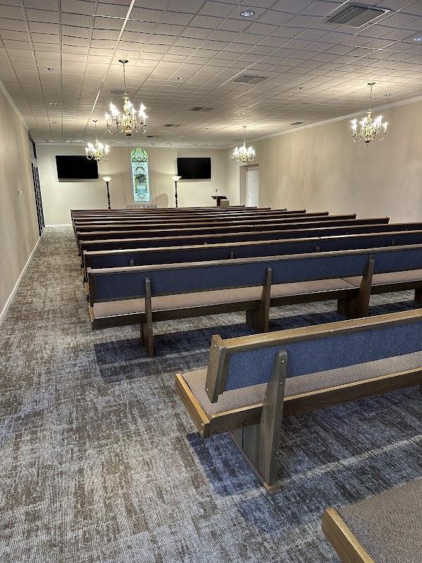 Lindley Pitts Funeral Home in Braymer Missouri