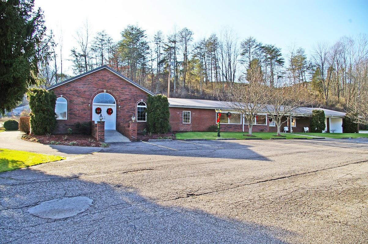 Long & Fisher Funeral Home in Sissonville West Virginia
