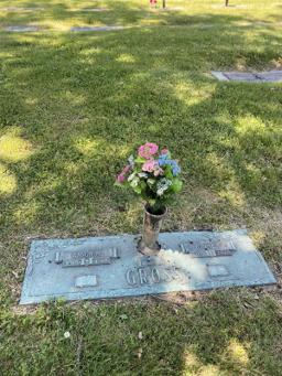 Louisville Memorial Gardens Funeral Home - West building in Louisville, Kentucky