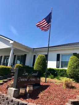 Love-Cantrell Funeral Home in Smithville Tennessee