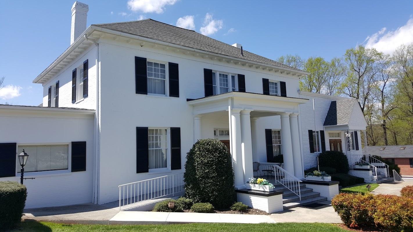 Lynch Conner-Bowman Funeral Home in Rocky Mount Virginia