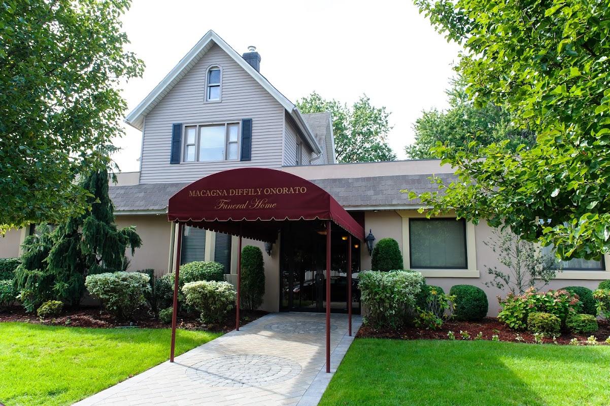 Macagna-Diffily-Onorato Funeral Home in Rutherford New Jersey