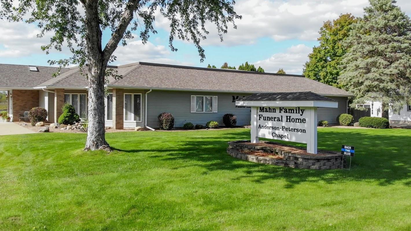 Mahn Family Funeral & Cremation Services Anderson Peterson Chapel in Lake City Minnesota