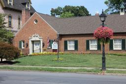 Maneval Allen Redmond Cremation & Funeral Home building in Williamsport, Pennsylvania