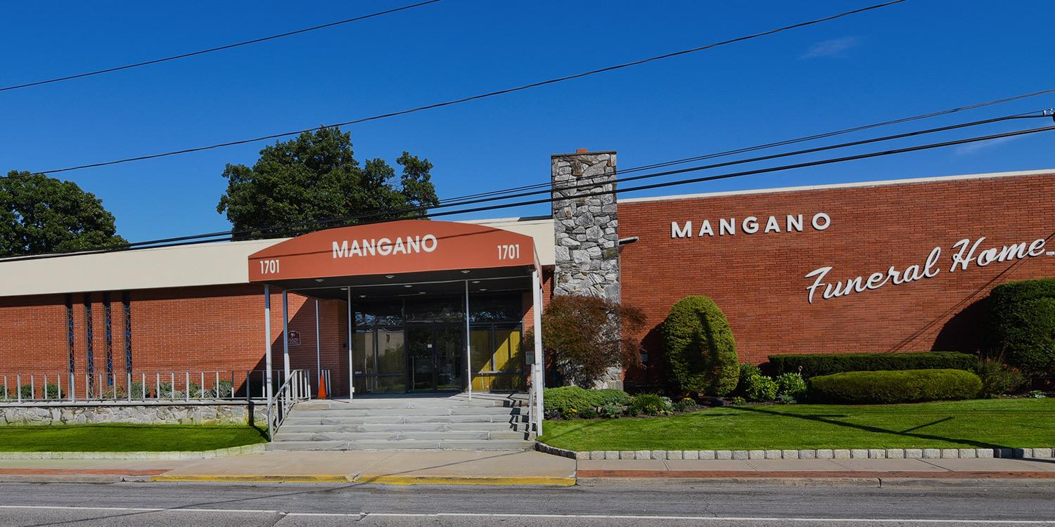 Mangano Funeral Home Inc in Deer Park New York