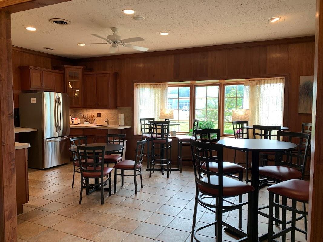 Manns Family Funeral Home in Livonia Michigan