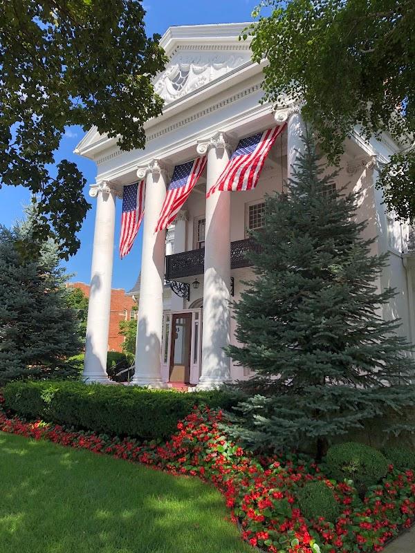 Maresh-Meredith & Acklam Funeral Home & Crematory in Racine Wisconsin