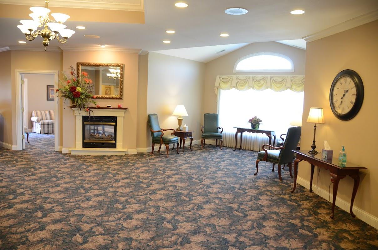 Mason-White Funeral Home building in Washington, Illinois