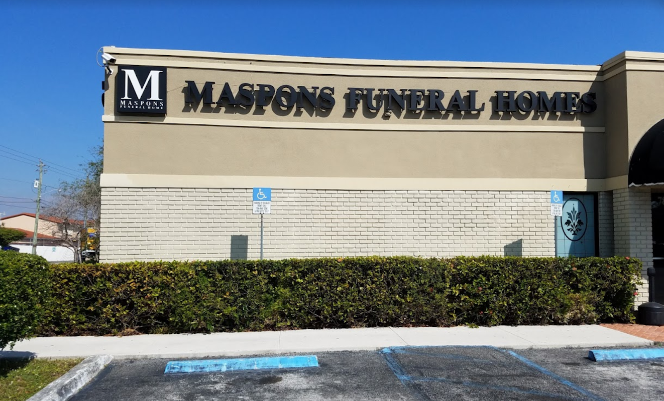 Maspons Funeral Home - Pembroke Pines building in Pembroke Pines, Florida