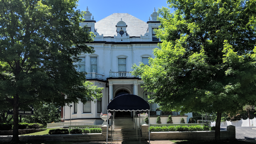 McLaughlin Funeral Home in Saint Louis Missouri