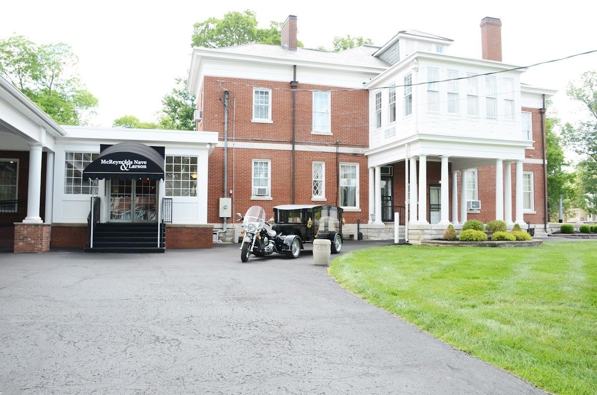 McReynolds-Nave & Larson Funeral Home in Clarksville Tennessee