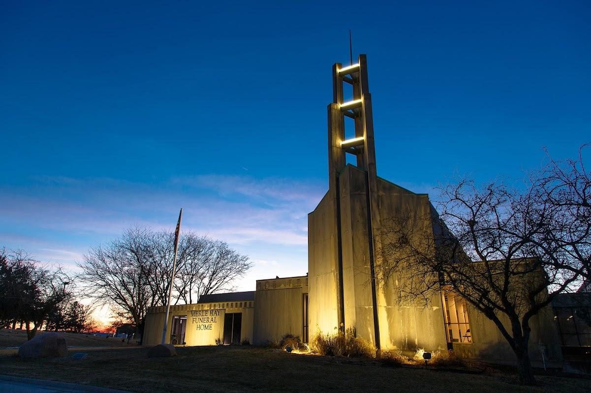 Merle Hay Funeral Home in Des Moines Iowa