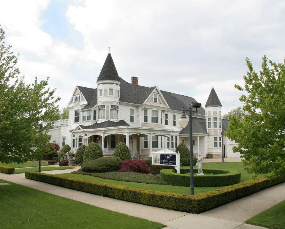 Mitchell-Jerdan Funeral Home building in Mattoon, Illinois