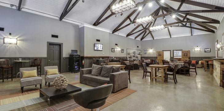 Radney Funeral Home - Mobile building in Mobile, Alabama