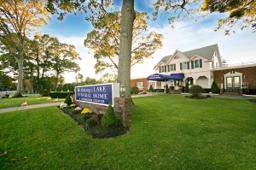 Moloney'S Lake Funeral Home & Cremation Center in Lake Ronkonkoma New York