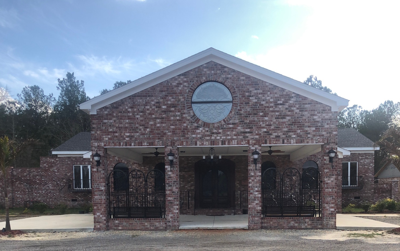 Banks Memorial Funeral Home & Cremations building in Monroeville, Alabama
