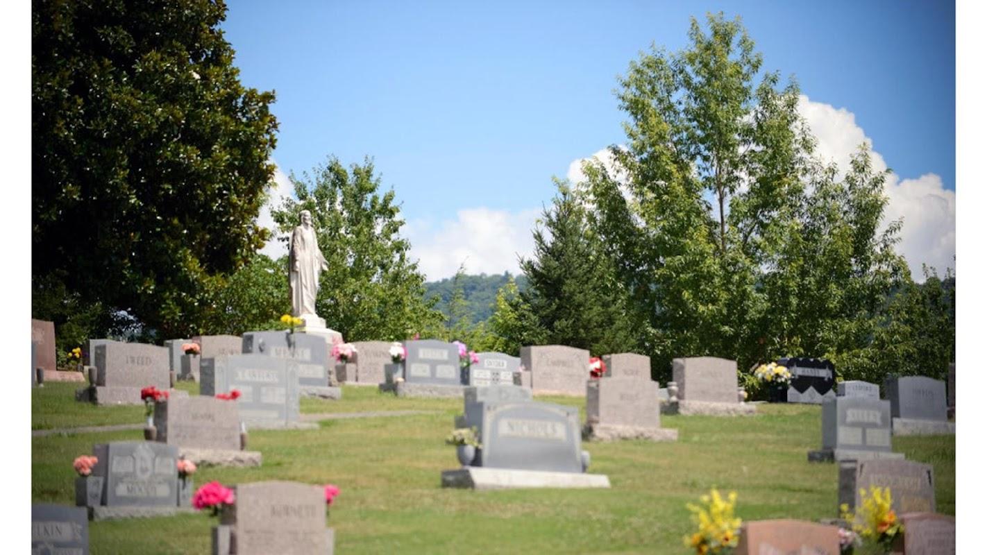 Moore Funeral Home at Forest Lawn in Candler North Carolina