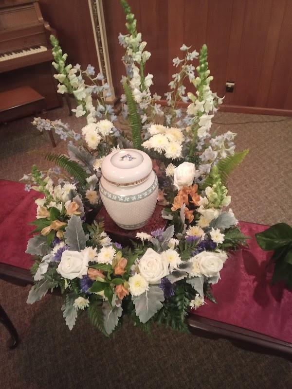 Mullinax Funeral Home & Cremation Services in Butler Missouri
