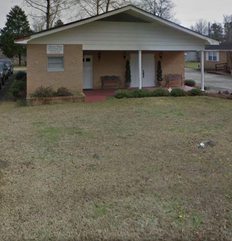 Nixon-Lewis Funeral Home & Cremation Services in Burgaw North Carolina